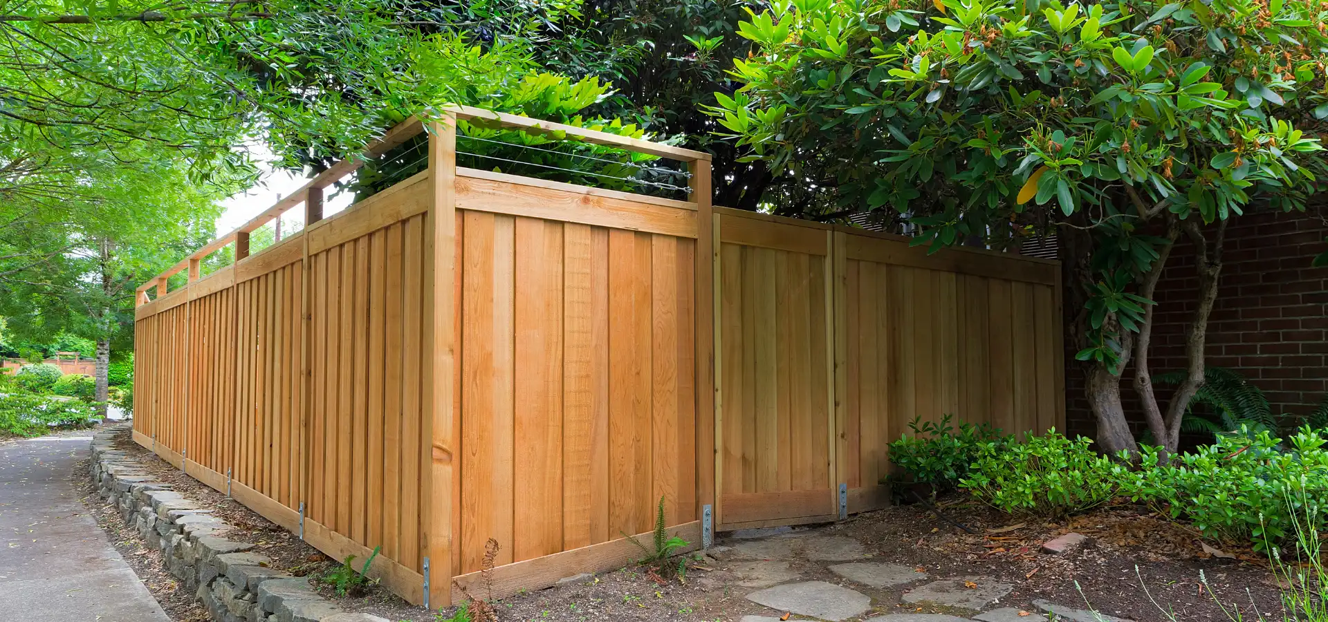 fence hero breadcrumb